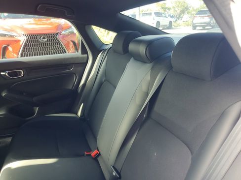 Used 2023 Honda Civic Sport image 12