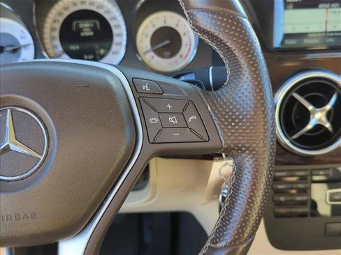 Used 2015 Mercedes-Benz GLK 350 2WD image 13