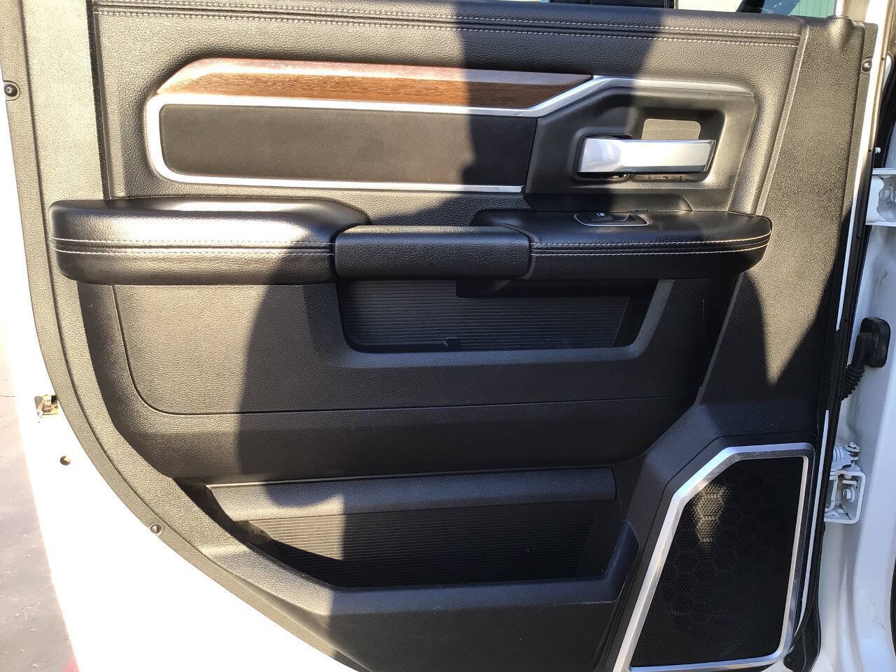 Used 2022 RAM 2500 Laramie AWD/4WD image 29