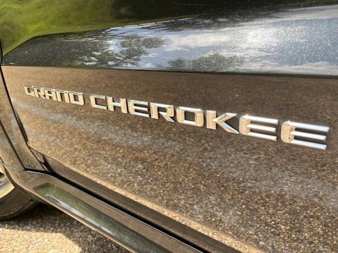 Used 2015 Jeep Grand Cherokee SRT AWD/4WD image 50