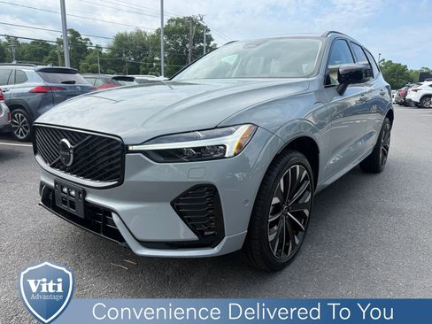 Used 2026 Volvo XC60 T8 Ultra w/ Protection Package Premier AWD/4WD image 4