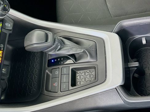 Certified 2025 Toyota RAV4 XLE FWD image 17