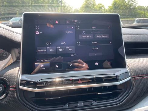 Used 2023 Jeep Compass Trailhawk image 33