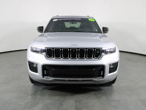 Used 2025 Jeep Grand Cherokee Overland w/ Adv Protech Group III image 12