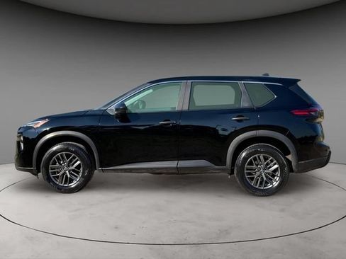 Certified 2024 Nissan Rogue S FWD image 9