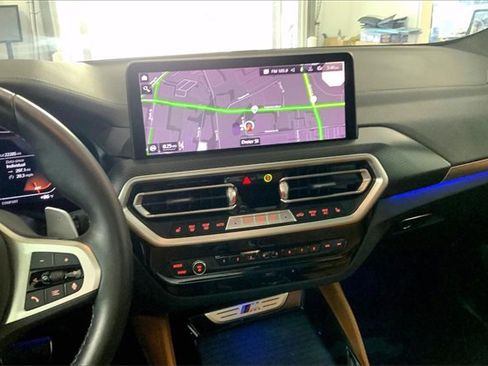 Certified 2022 BMW X4 M40i w/ Premium Package image 6