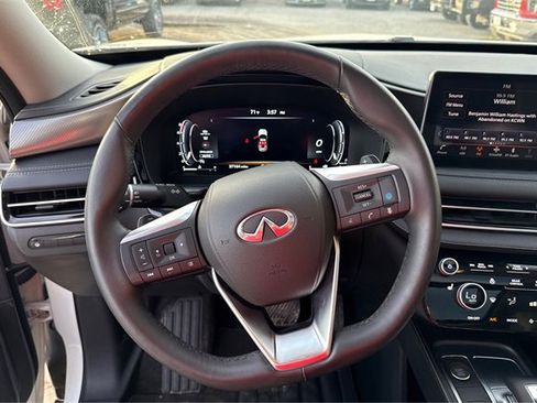 Used 2024 INFINITI QX60 Luxe image 16