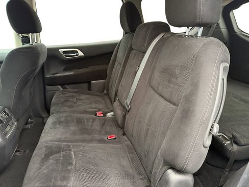 Used 2014 Nissan Pathfinder SV image 13