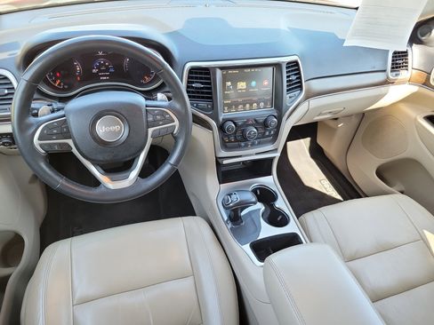 Used 2015 Jeep Grand Cherokee Limited w/ Trailer Tow Group IV image 8