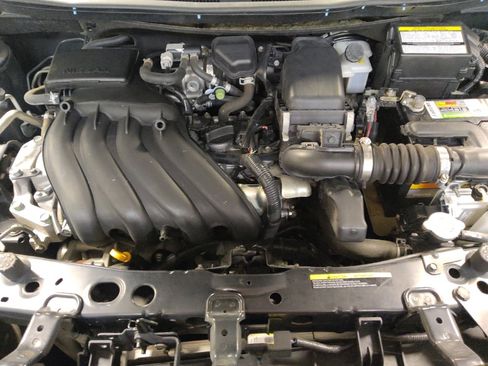 Used 2019 Nissan Versa S Plus FWD image 30