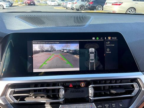 Used 2022 BMW 330i xDrive Sedan w/ M Sport Package image 23