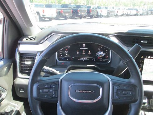 Used 2024 GMC Sierra 2500 Denali w/ Denali Reserve Package AWD/4WD image 36
