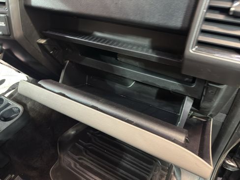 Used 2017 Ford F150 XLT w/ Equipment Group 302A Luxury image 21