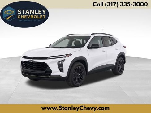 Used 2025 Chevrolet Trax ACTIV w/ Sunroof Package FWD image 1