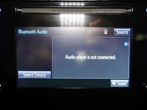 Used 2017 Toyota Corolla SE w/ Body Protection Package image 17