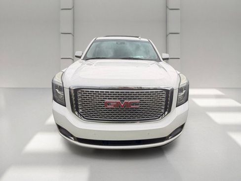 Used 2015 GMC Yukon XL Denali w/ Premium Package RWD image 2
