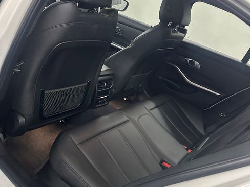 Used 2019 BMW 330i xDrive Sedan w/ Convenience Package image 28