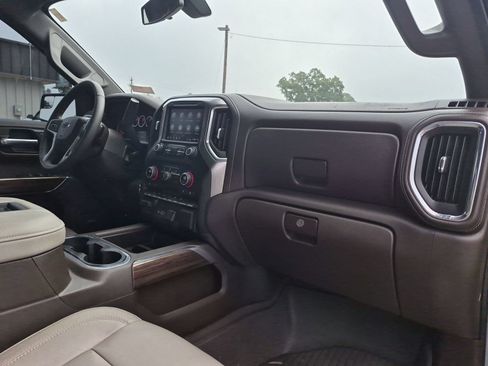 Used 2020 Chevrolet Silverado 1500 LT Trail Boss AWD/4WD image 30