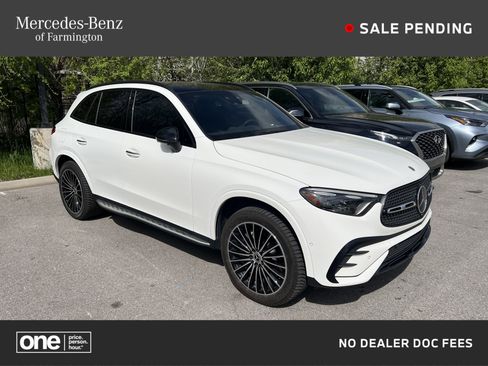 Used 2023 Mercedes-Benz GLC 300 4MATIC image 1
