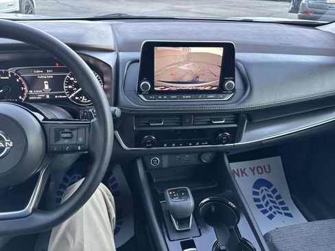 Used 2023 Nissan Rogue SV image 35