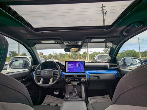 Used 2024 Toyota Tacoma TRD Sport image 19