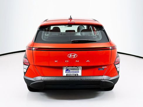 New 2026 Hyundai Kona SE image 6