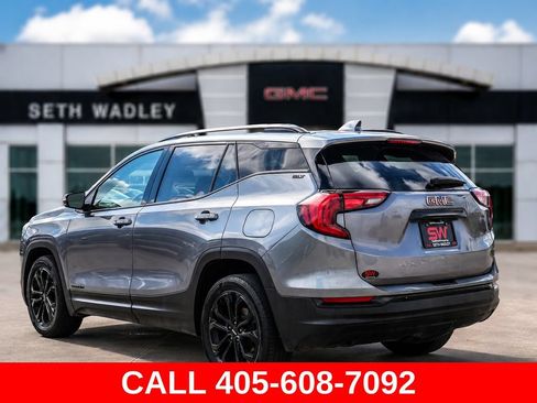 Used 2021 GMC Terrain SLT w/ Infotainment Package II FWD image 5