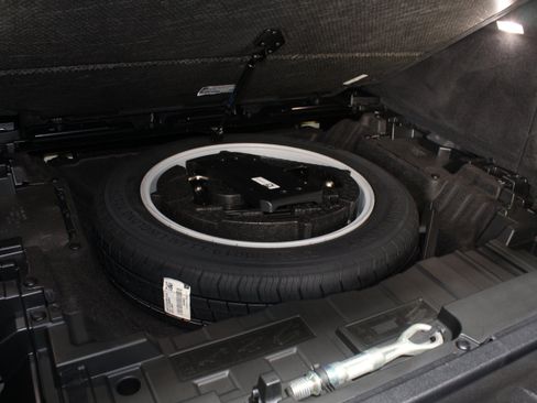 Used 2025 BMW X5 sDrive40i w/ M Sport Package RWD image 85