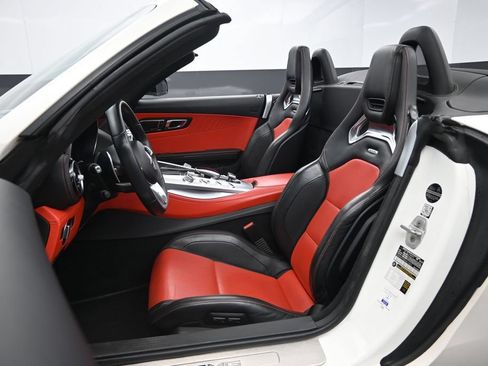 Used 2018 Mercedes-Benz AMG GT Roadster image 20