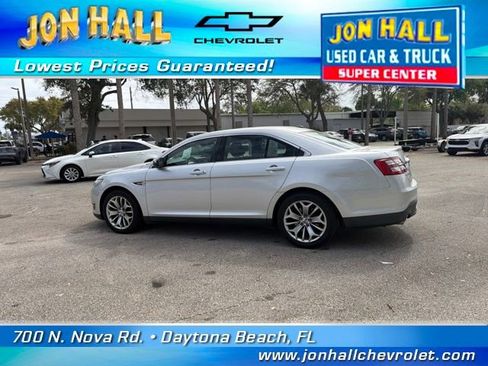 Used 2013 Ford Taurus Limited image 6