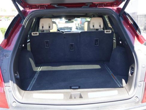 Used 2017 Cadillac XT5 Luxury w/ Driver Awareness Package image 12