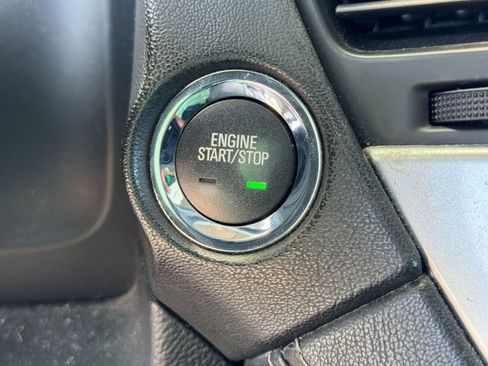 Used 2017 Chevrolet Suburban LT w/ Luxury Package RWD image 22