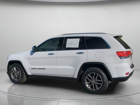 Used 2018 Jeep Grand Cherokee Limited image 17