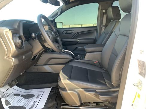 Certified 2024 Chevrolet Colorado Trail Boss w/ Safety Package AWD/4WD image 18