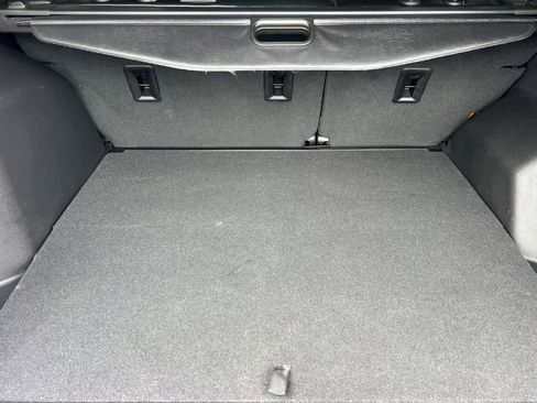 Used 2024 Chevrolet Equinox RS w/ RS Leather Package FWD image 16
