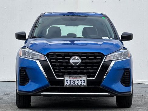 Used 2023 Nissan Kicks S image 9