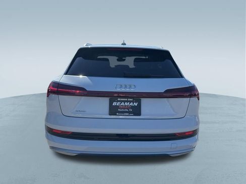 Used 2019 Audi e-tron Premium Plus image 7