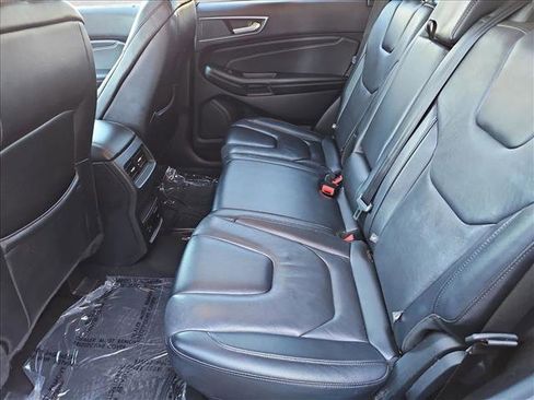 Used 2022 Ford Edge Titanium image 18