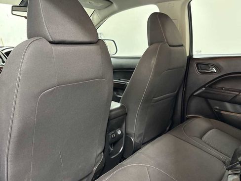 Used 2016 GMC Canyon SLE w/ SLE Convenience Package image 24