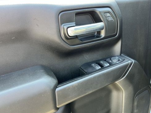 Used 2022 Chevrolet Silverado 1500 Custom AWD/4WD image 22