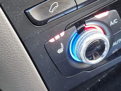 Used 2015 Audi Q5 2.0T Premium Plus w/ Technology Package image 25