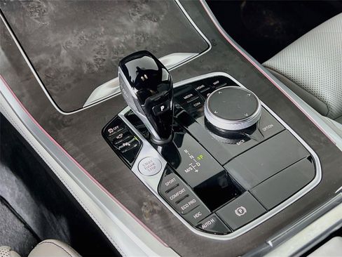 Used 2023 BMW X5 xDrive40i w/ Premium Package AWD/4WD image 18