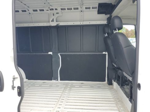 Used 2026 RAM ProMaster 2500 w/ Convenience Group FWD image 24
