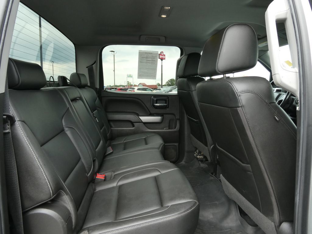 Used 2018 Chevrolet Silverado 1500 LT w/ All Star Edition AWD/4WD image 15