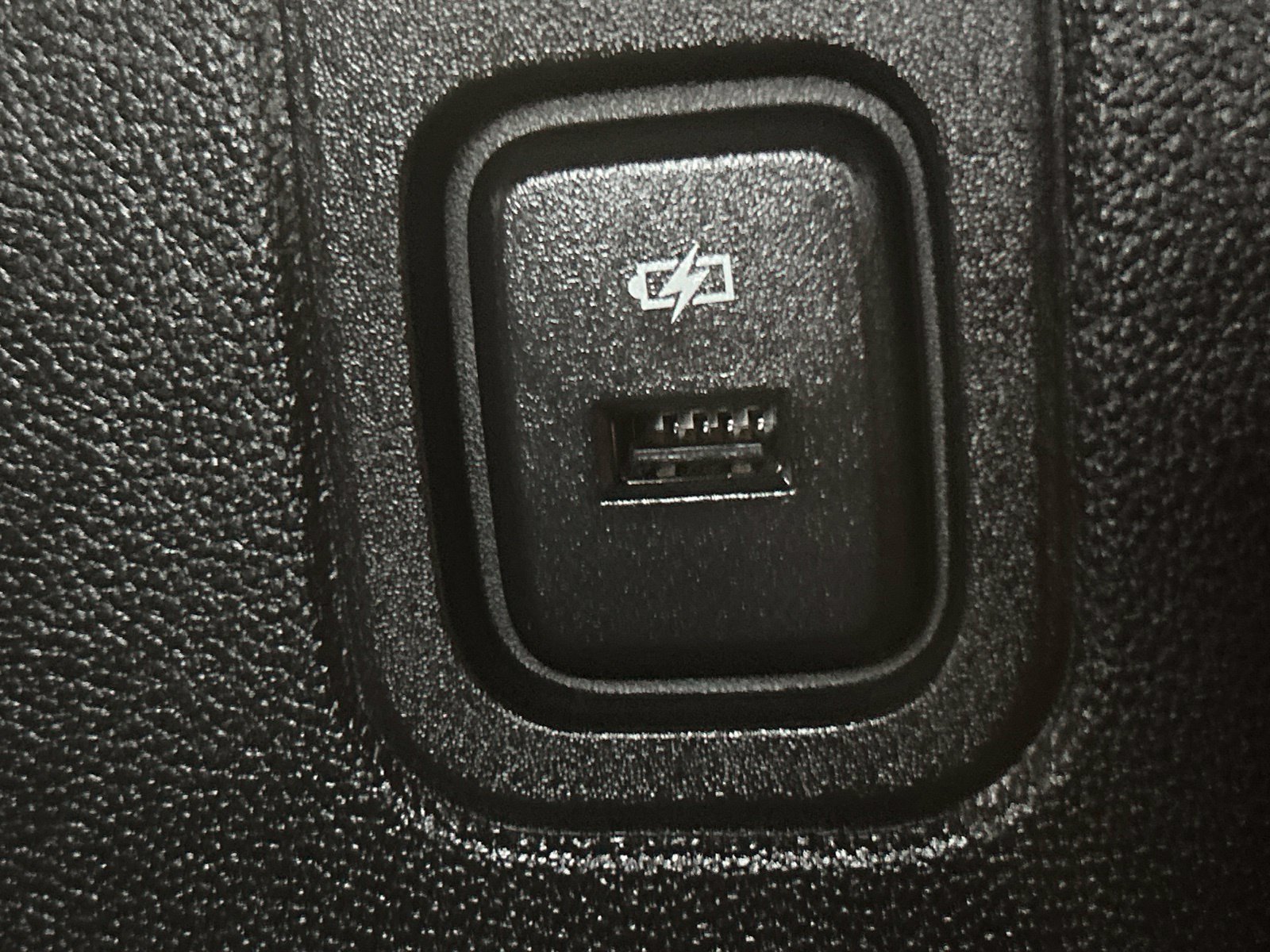 Used 2022 Chevrolet Traverse LT AWD/4WD image 15