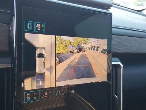 Used 2025 GMC Acadia Denali w/ Super Cruise Package FWD image 21