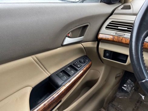 Used 2008 Honda Accord EX-L image 32