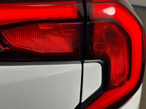 Used 2020 GMC Terrain SLT w/ Preferred Package image 32