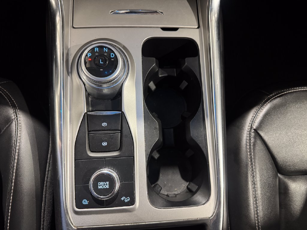Used 2022 Ford Explorer XLT AWD/4WD image 35