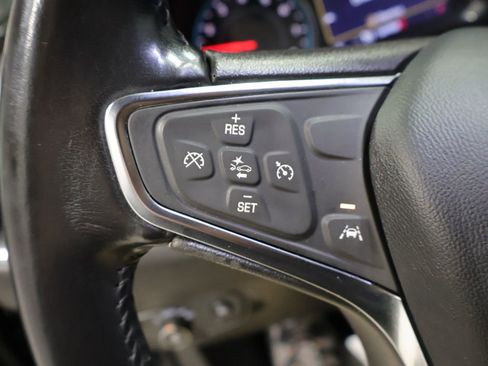 Used 2021 Chevrolet Equinox LT AWD/4WD image 32